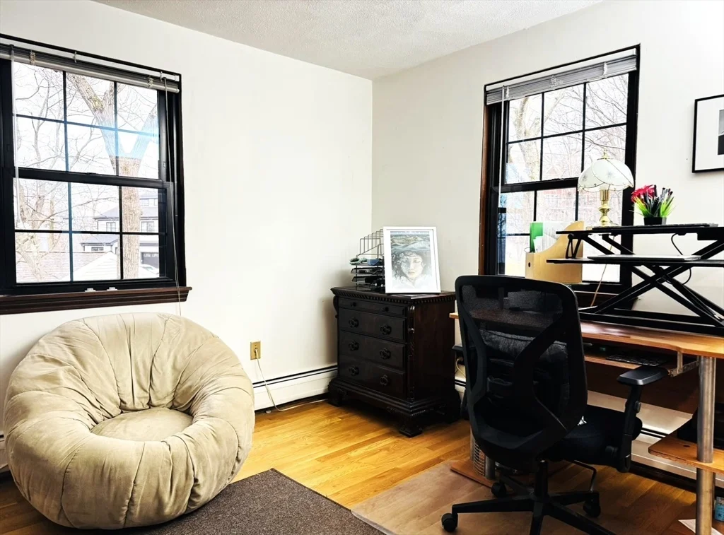 2 Blueberry Hill Ln, Arlington Heights