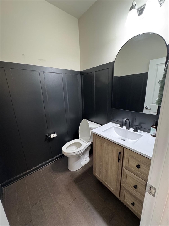 33 Poplar Ln, Hopkinton