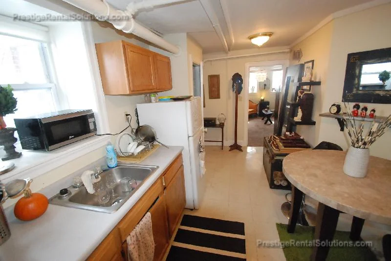 35 Gardner St, Allston