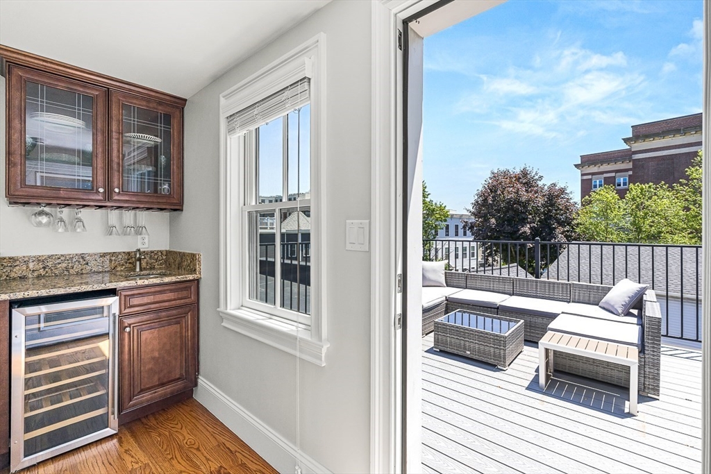 30 Middle St, South Boston