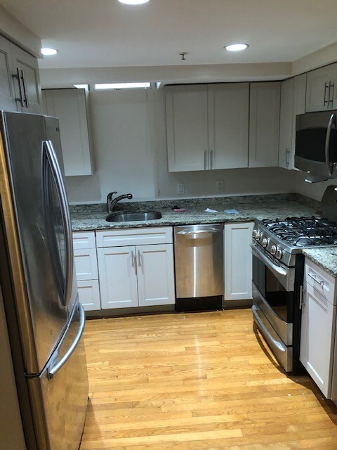 15 Edgerly Rd, Fenway