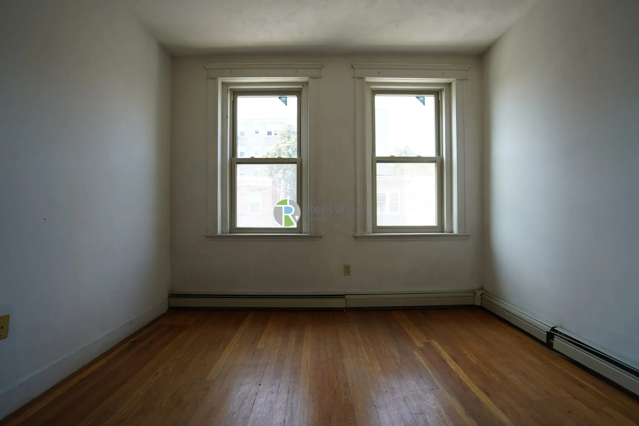 1677 Commonwealth Ave, Brighton