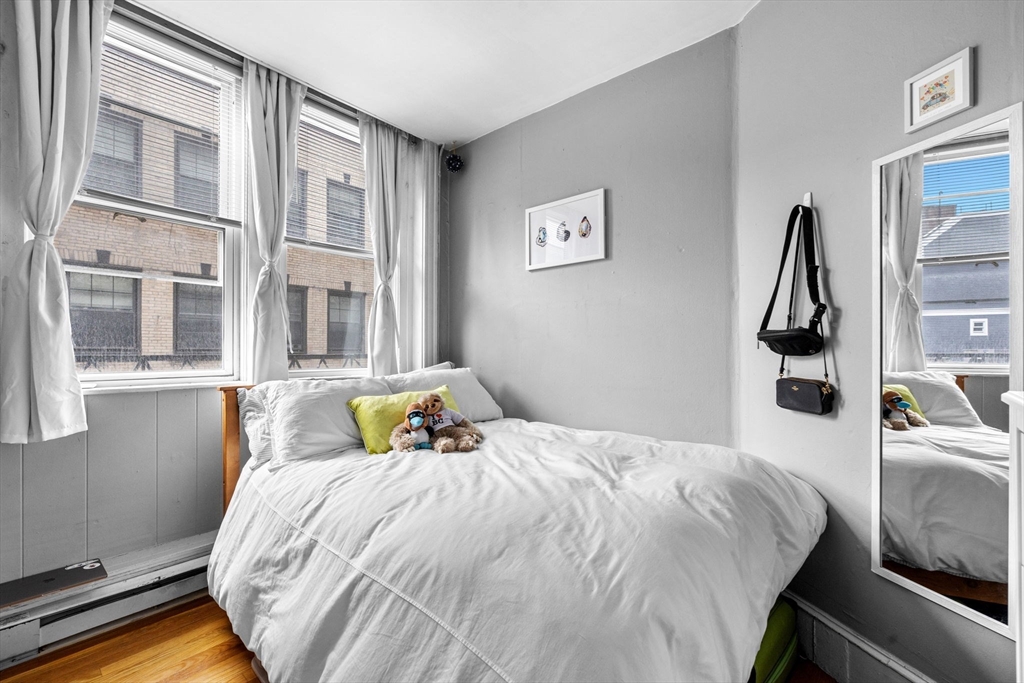 115 Salem St, North End