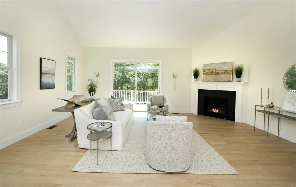 23 Clubview Dr, Andover