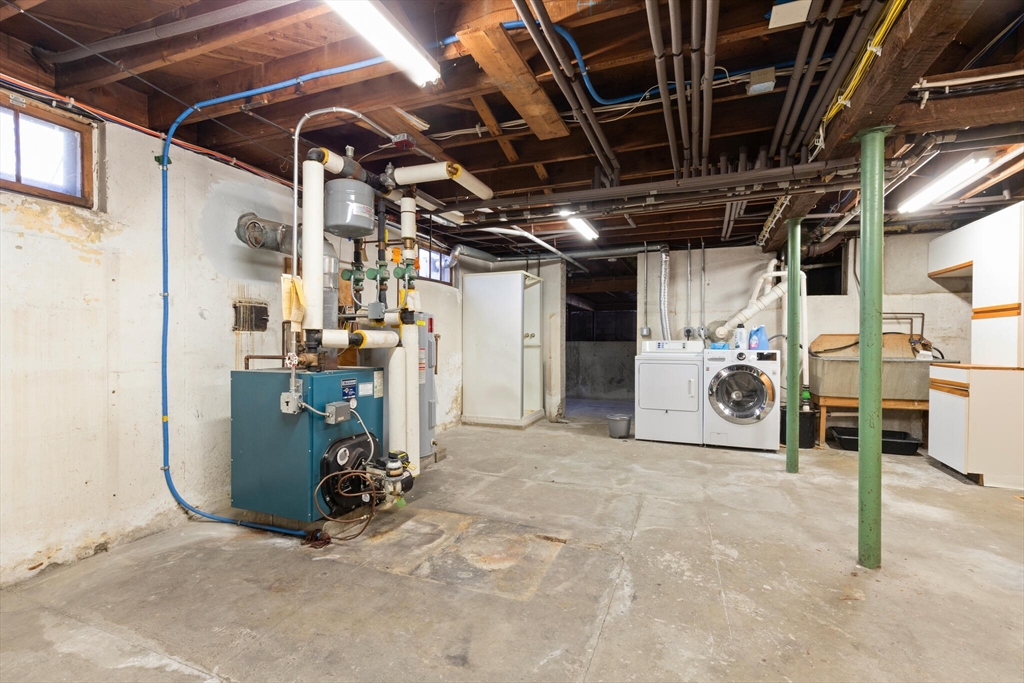 177 Main St, Wayland