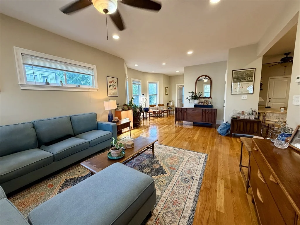 23 Bedford, Quincy
