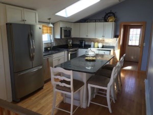 9 16th St, Plum Island