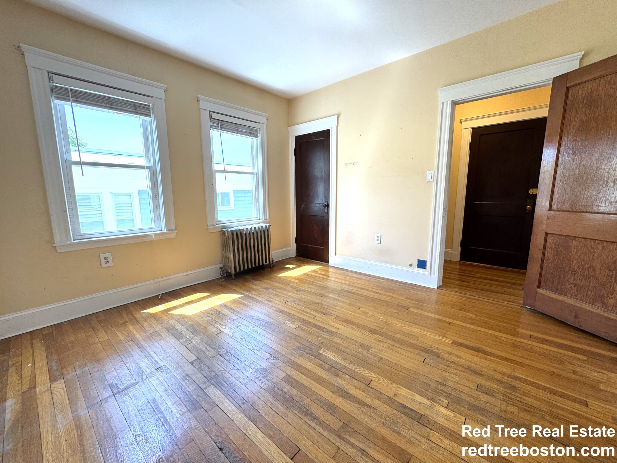 18 Saint Peter St, Jamaica Plain