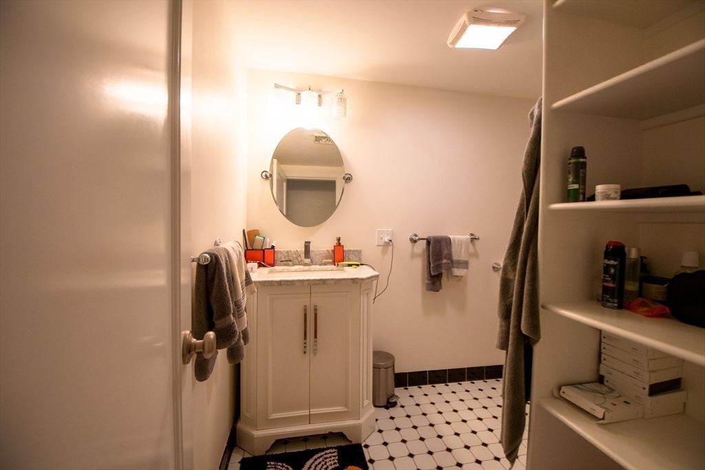 440 Hanover, North End