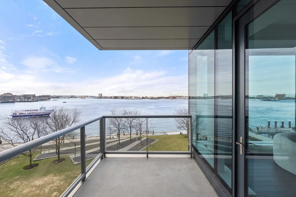 22 Liberty, Seaport District