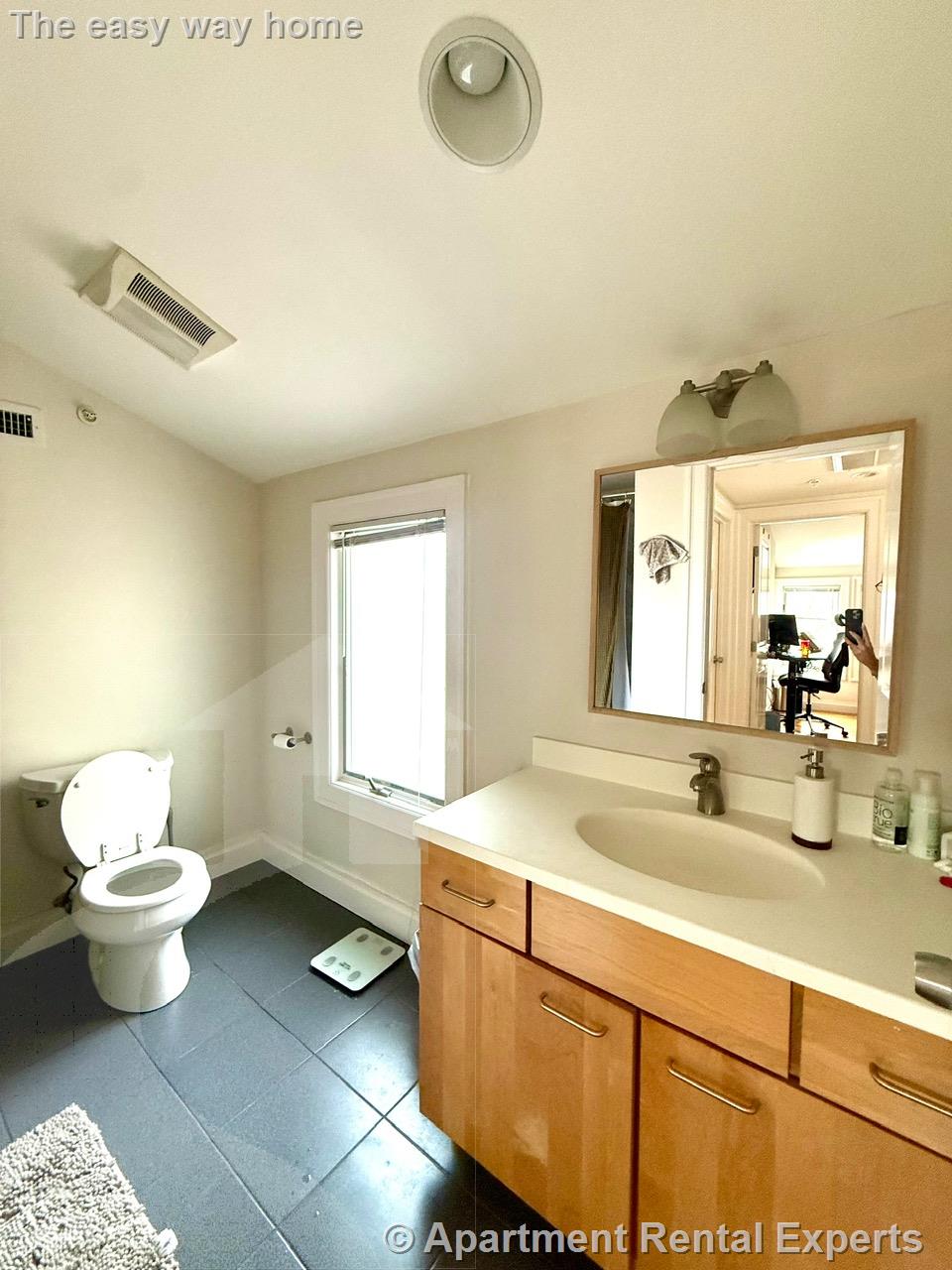 1110 Massachusetts Ave, Harvard Square