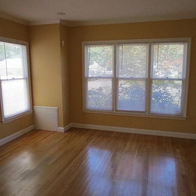 203 Spiers Rd, Oak Hill