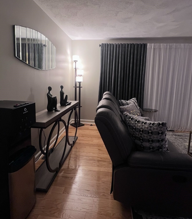 25 Patrick Rd, Tewksbury