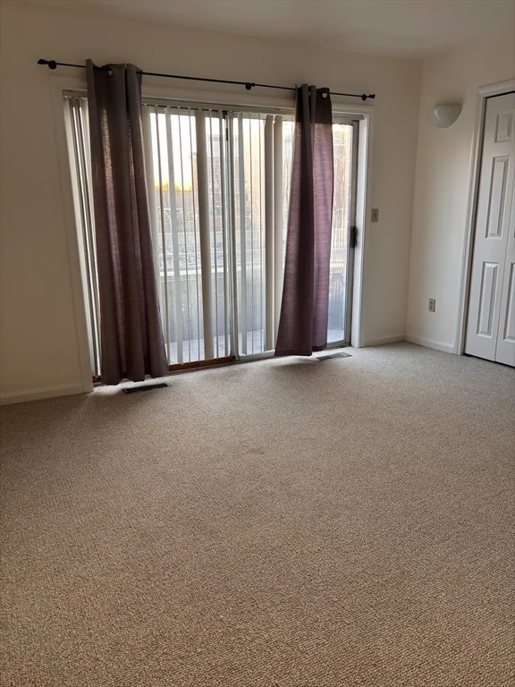 31 Henry St, Cambridgeport