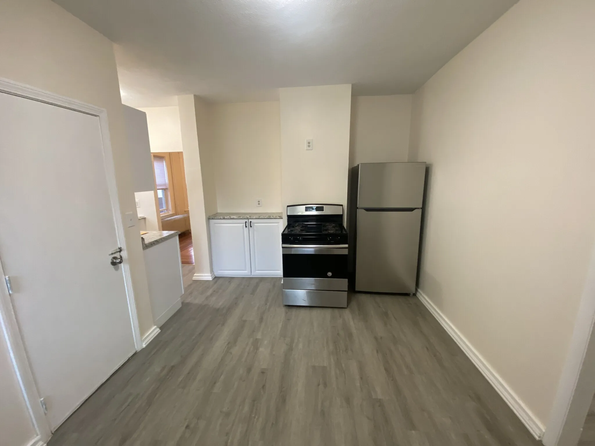 33 Everett Ave, East Somerville