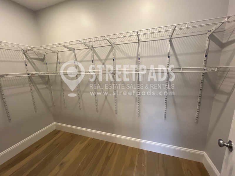 51 Fairbanks St, Brighton