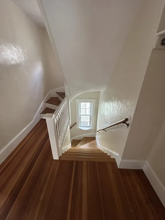 55 Simpson Ave, Tufts