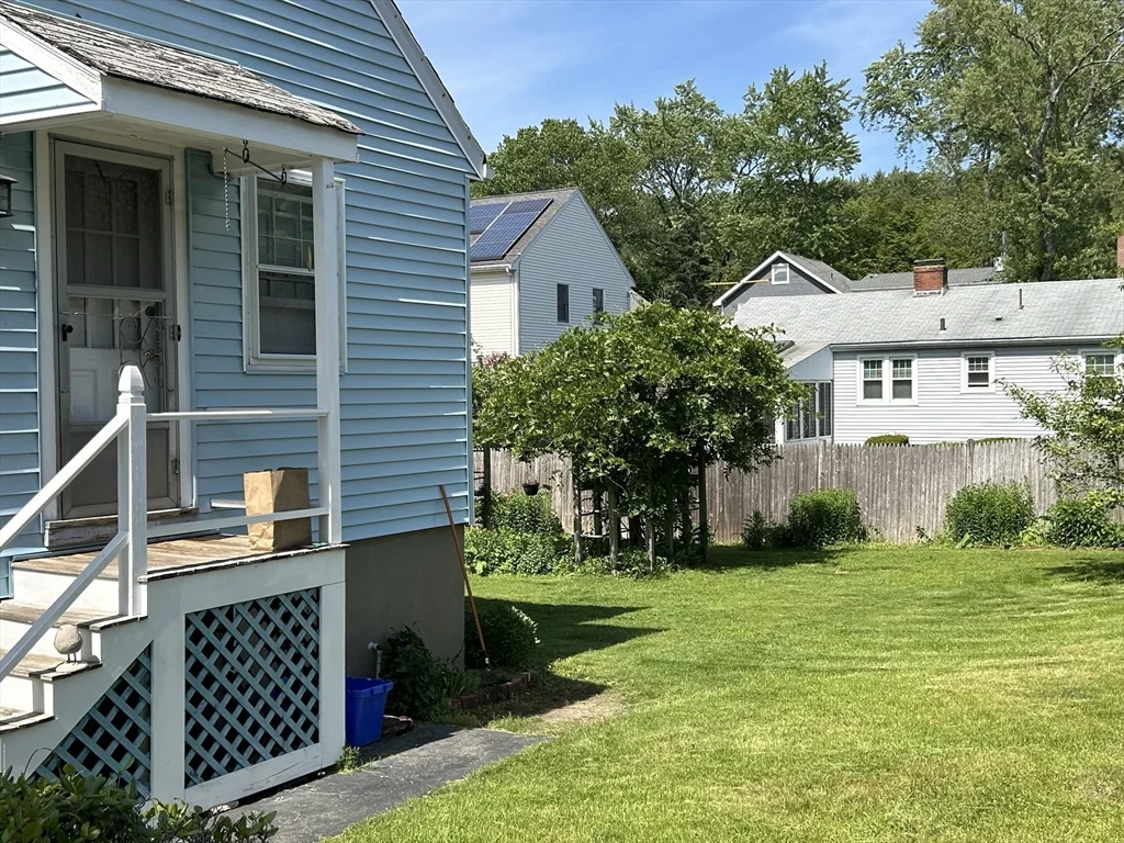 26 Pearl St, Lexington