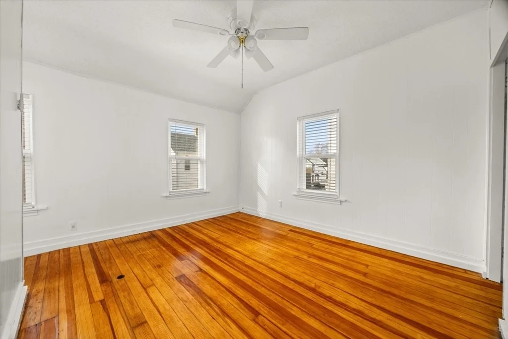 154 Summit St, Pawtucket