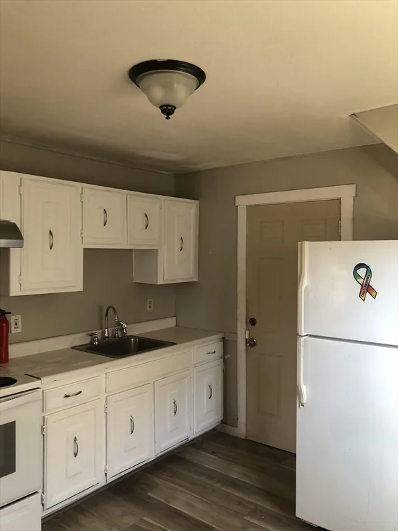 19 Summerhill Ave, Worcester