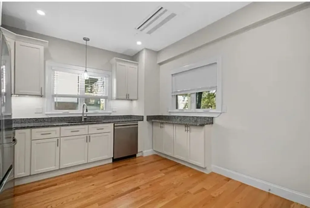 650 Dorchester Ave, South Boston