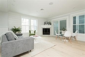 150 Athens, South Boston