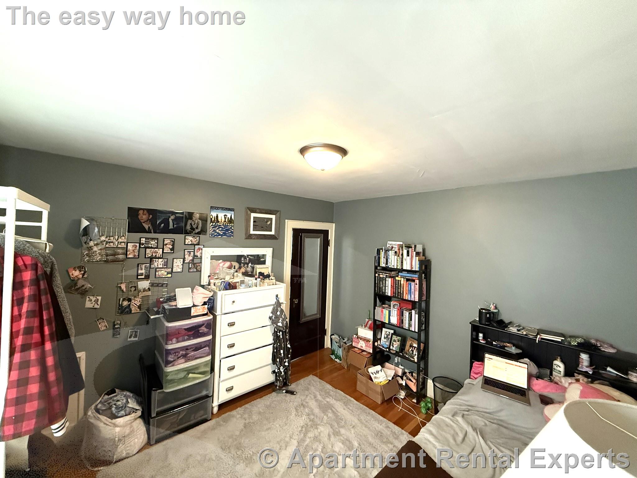 53 Forest St, Medford Square