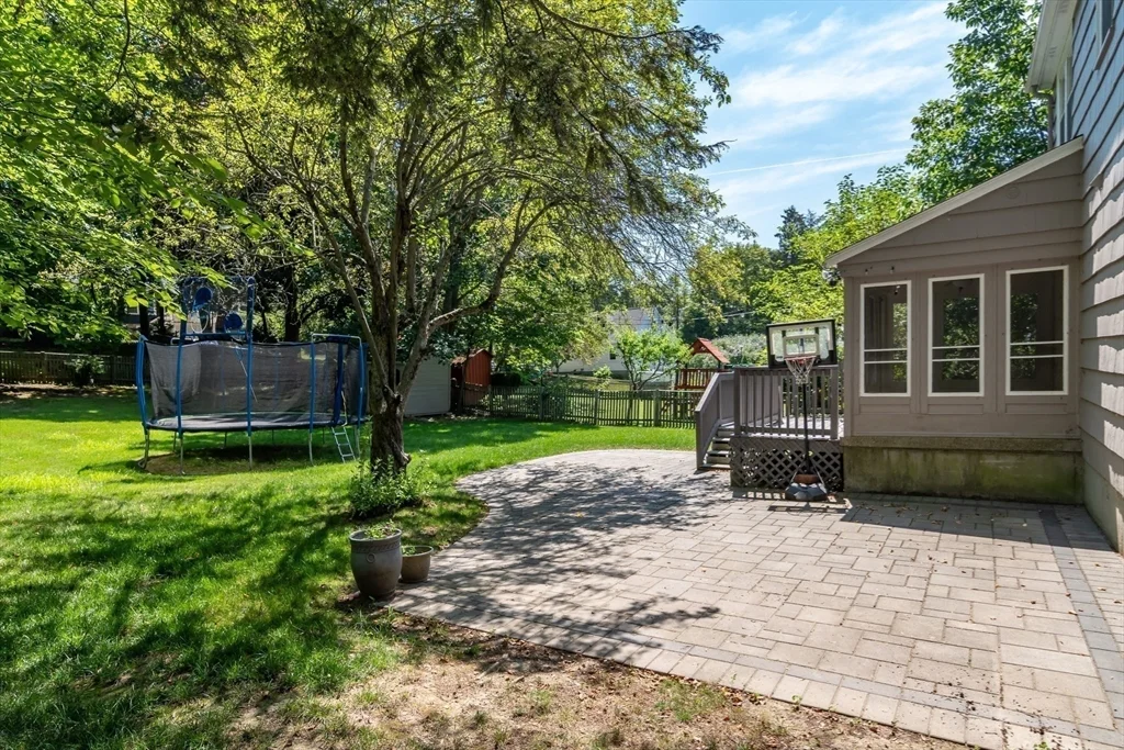 15 Charles St, Natick