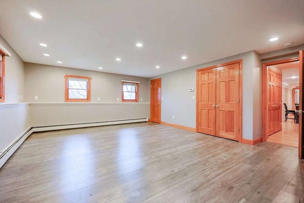 68 Greene St, Hopedale