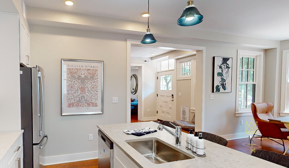 382 Harvard St, Mid-Cambridge