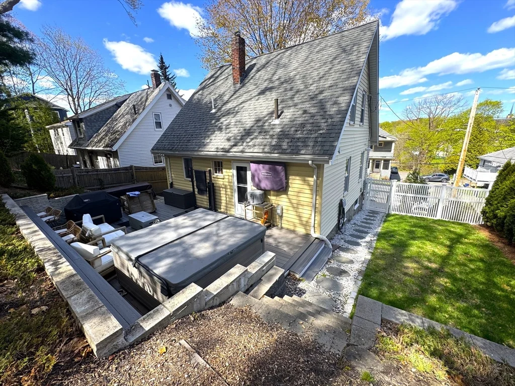 65 Whitford St, Roslindale