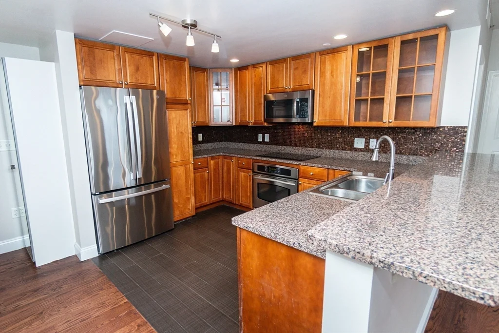 110-112 Cypress St, Coolidge Corner