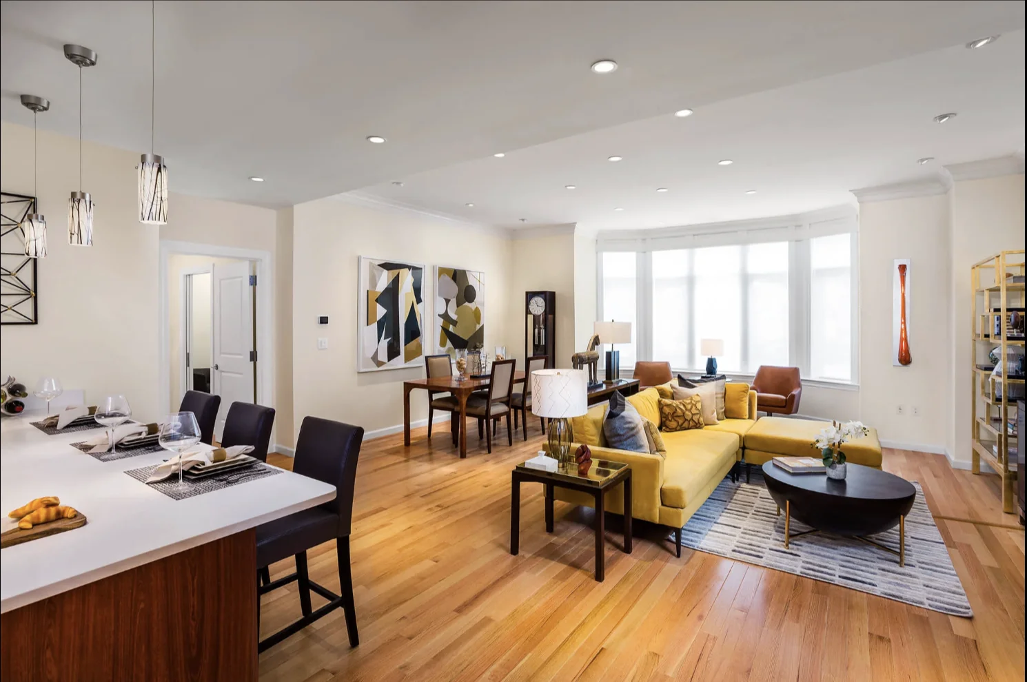 200 Estate Dr, Chestnut Hill