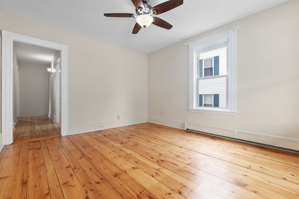 17 Lothrop St, Beverly Cove