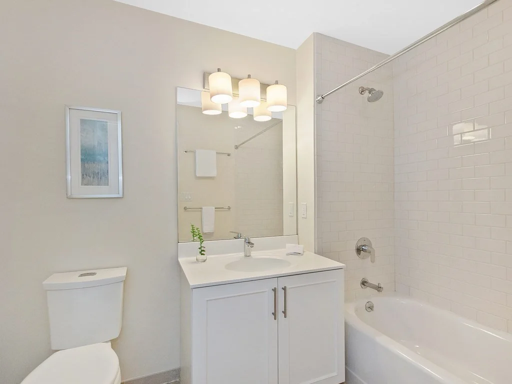 321 Hammond Pond Pkwy, Chestnut Hill