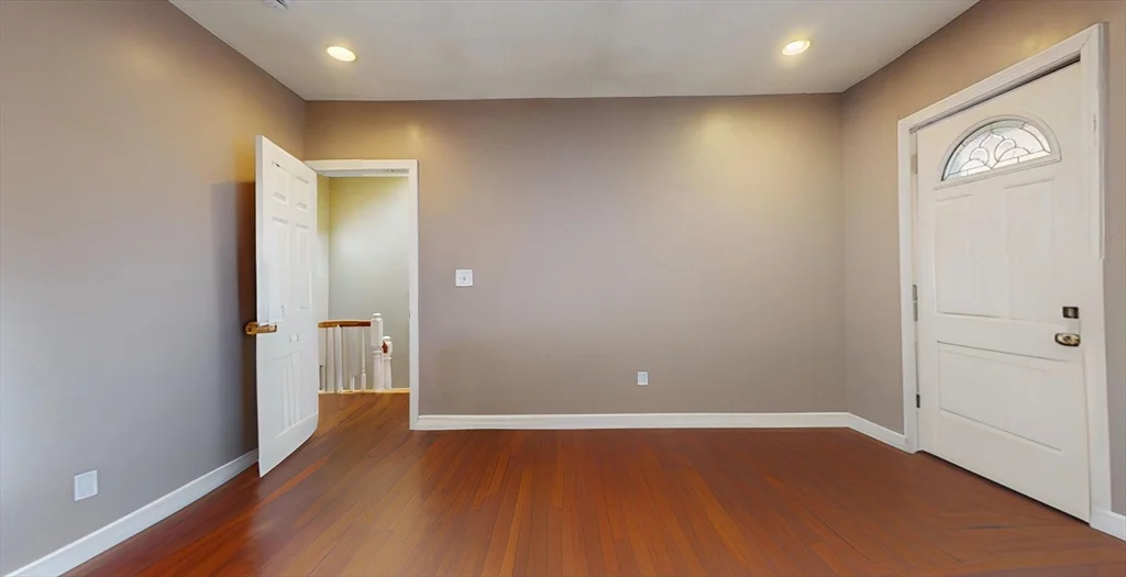 315 Silver, South Boston