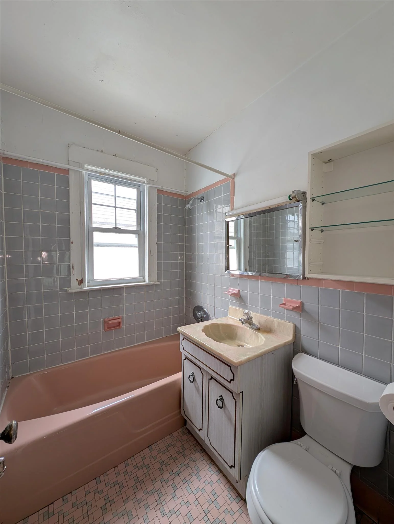 136 North St, West Somerville