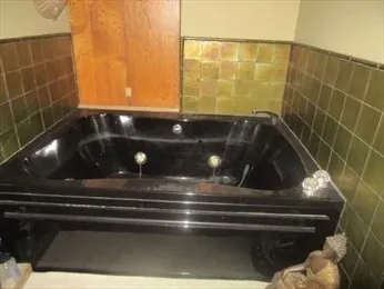 35 Oceanside Dr, Hull