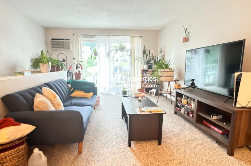 73 Charlesbank Rd, Newton Corner