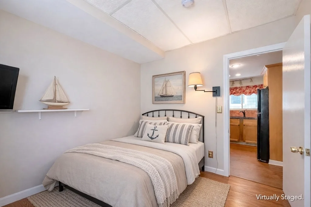 100 Water St, Newburyport