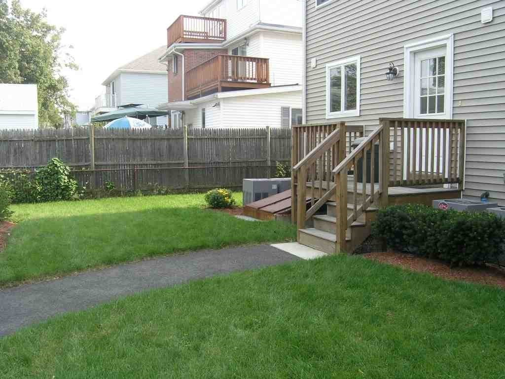 86 Chapel St, Nonantum