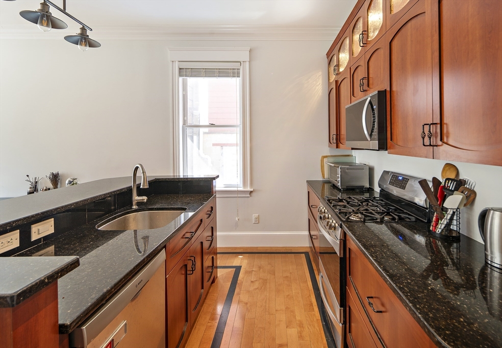 3 Seaver St, East Boston