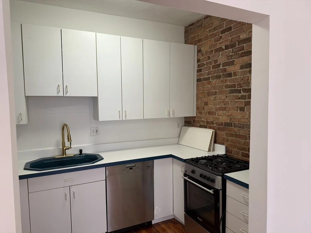 35 Revere St, Beacon Hill