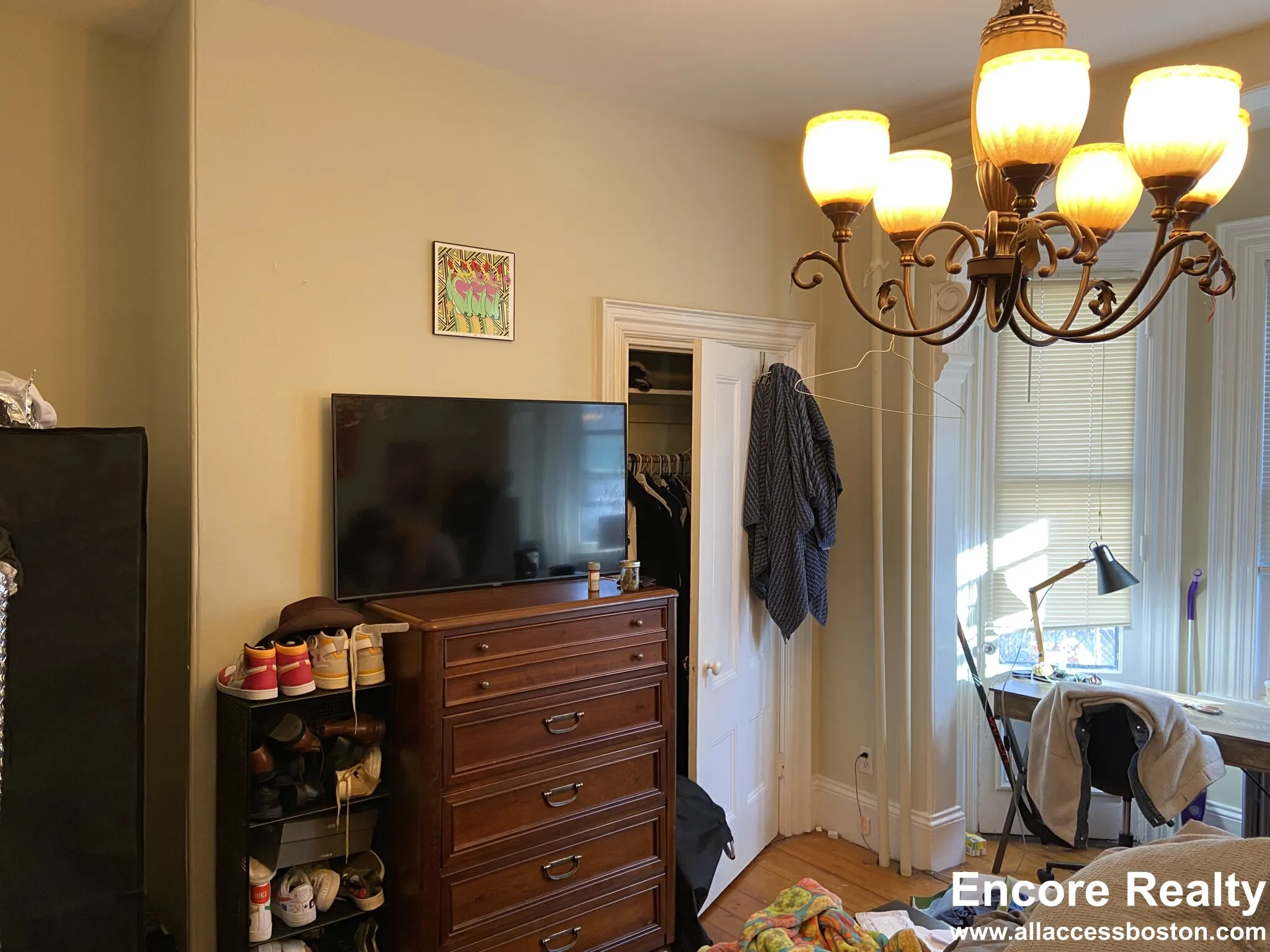 75 Alleghany St, Mission Hill