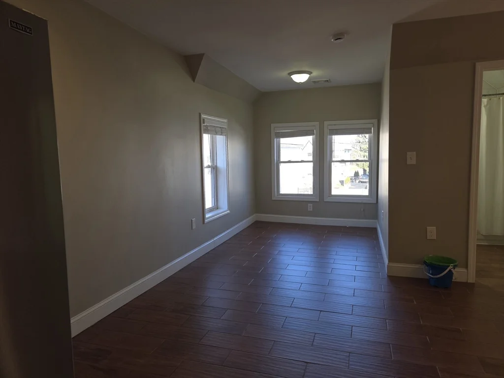 3 Pearl St, Stoneham