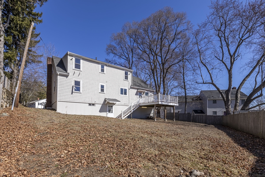 270 Cross St, Winchester