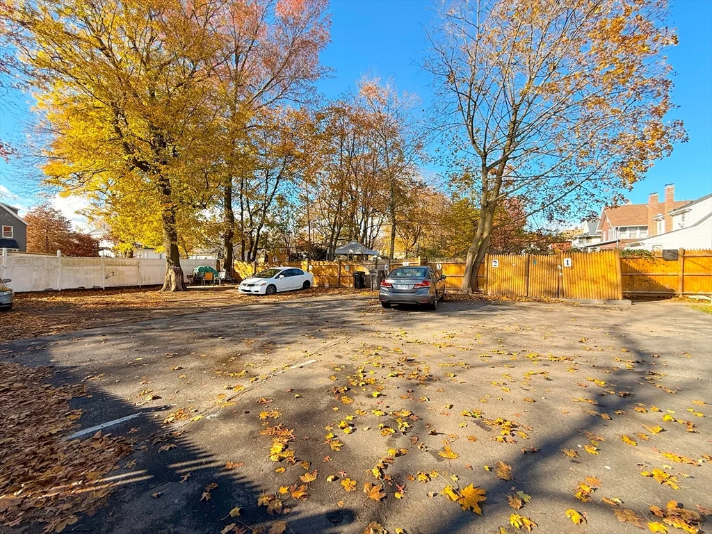 41 Pond St, Framingham