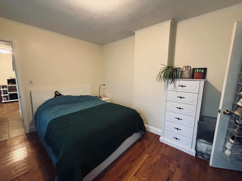 213 Beacon St, Ward Two
