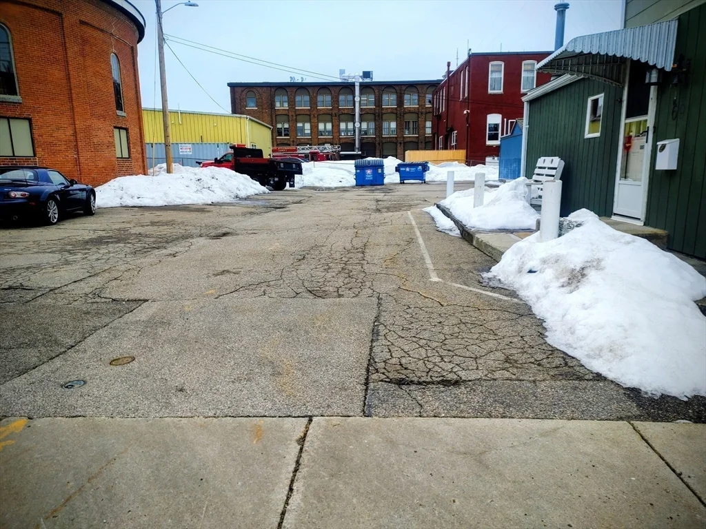 65 East St, North Attleboro