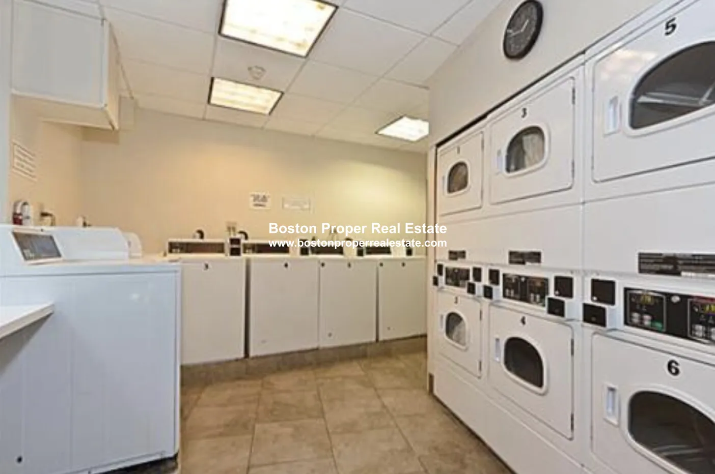 12 Stoneholm St, Fenway